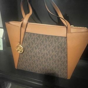 MK Purse
